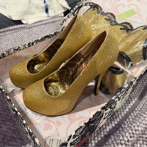 Bordello Gold Glitter Heels